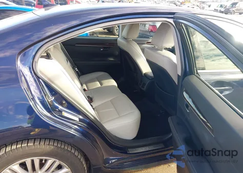 2013 Lexus Es 350 z USA, uszkodzony, nr VIN JTHBK1GG0D2034573